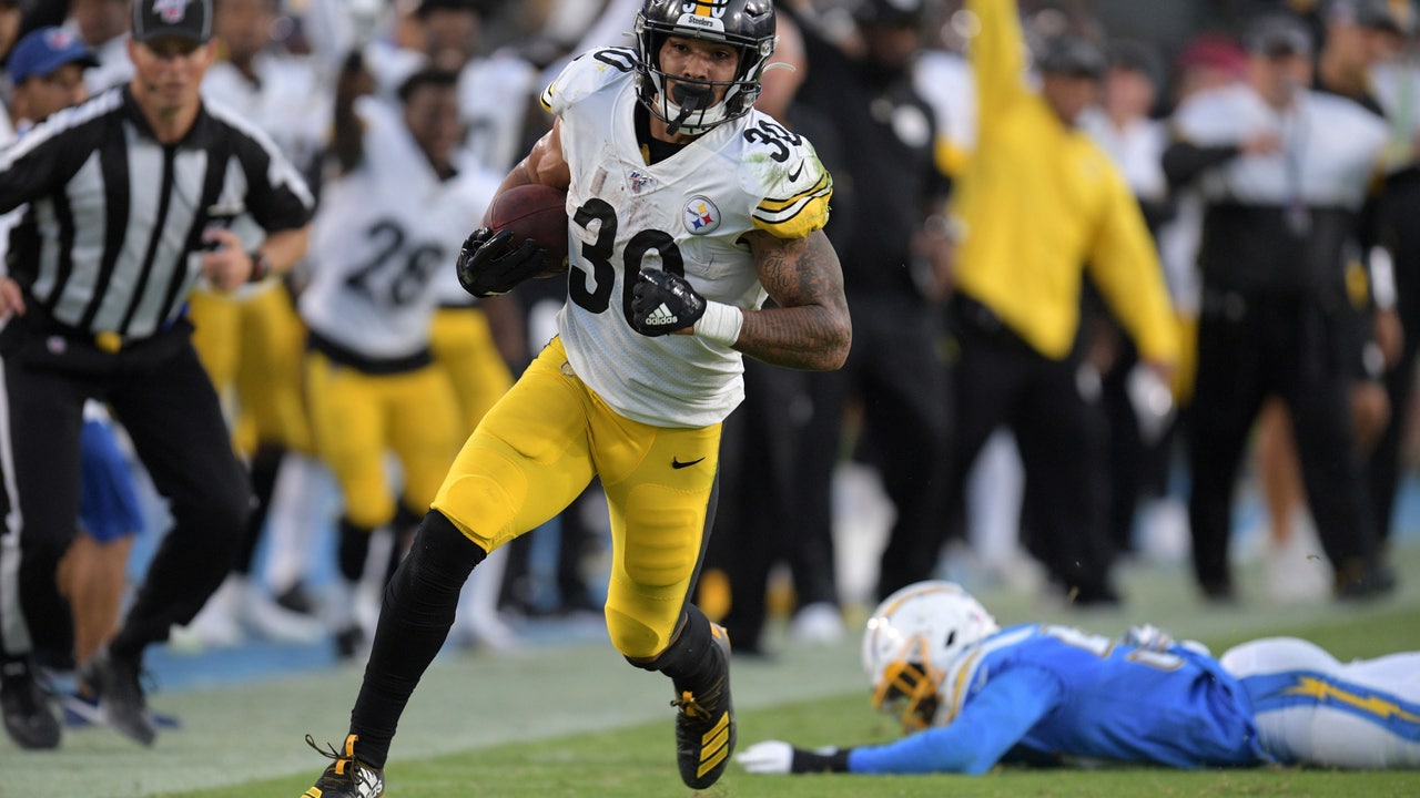 Steelers' Conner scores 2 TDs, Hodges wins first start